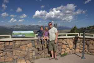 Windy lookout over the Sawtooth range